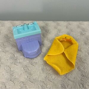 Fisher Price Little People Wash & Go Sink & Hooded Bath Towel Yellow Duck Blue